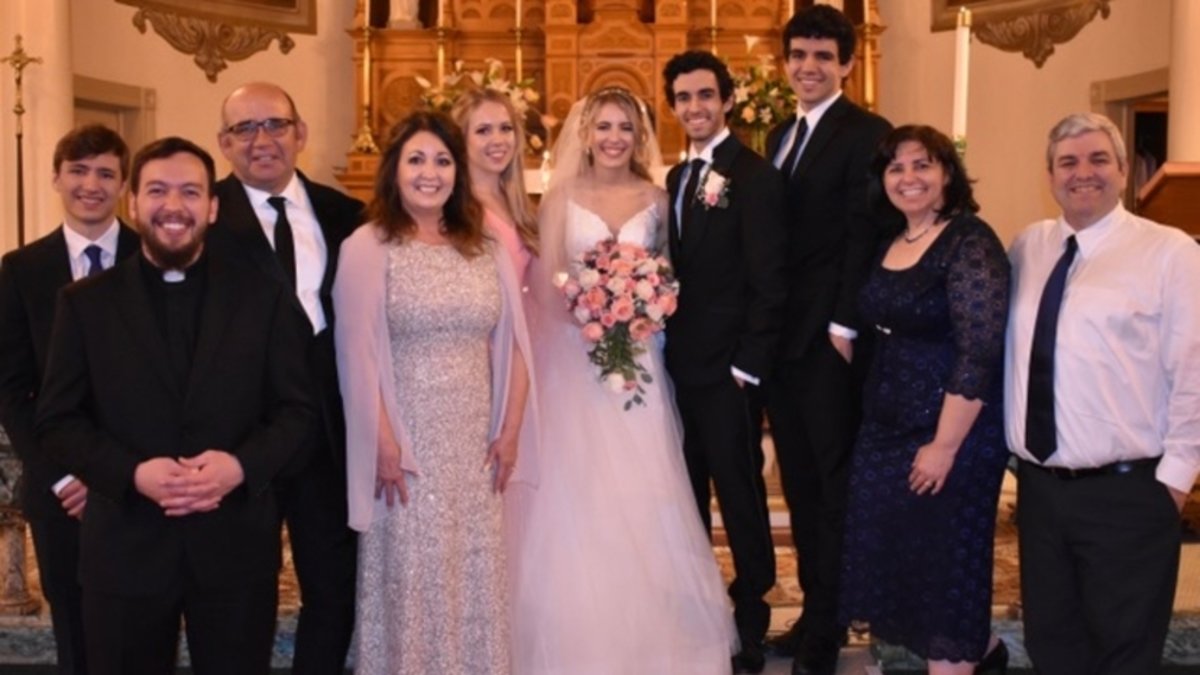 Trust In God Helps Couple Marry During Pandemics Early Days Northwest Catholic Read Catholic 9418