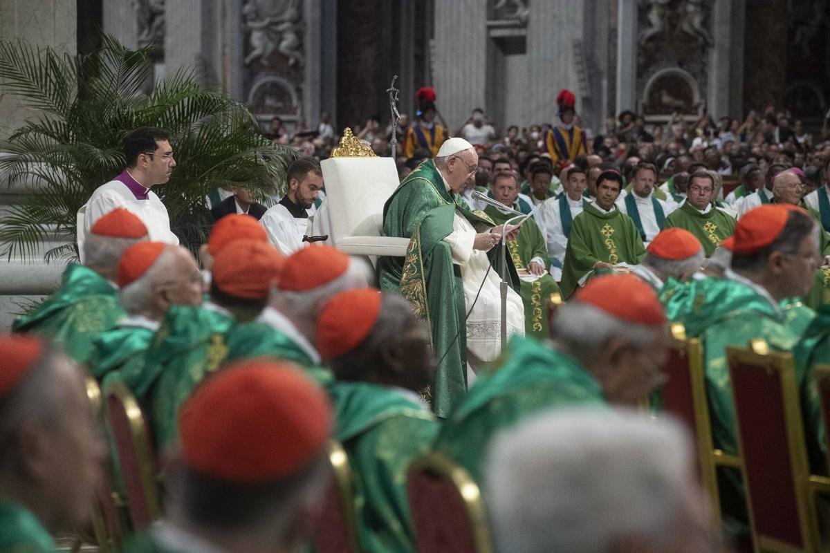 New Duties Do Not Diminish Call To Evangelize Pope Tells Cardinals Northwest Catholic Read 
