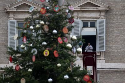 Advent is opportunity to get off pedestal of superiority, pope says