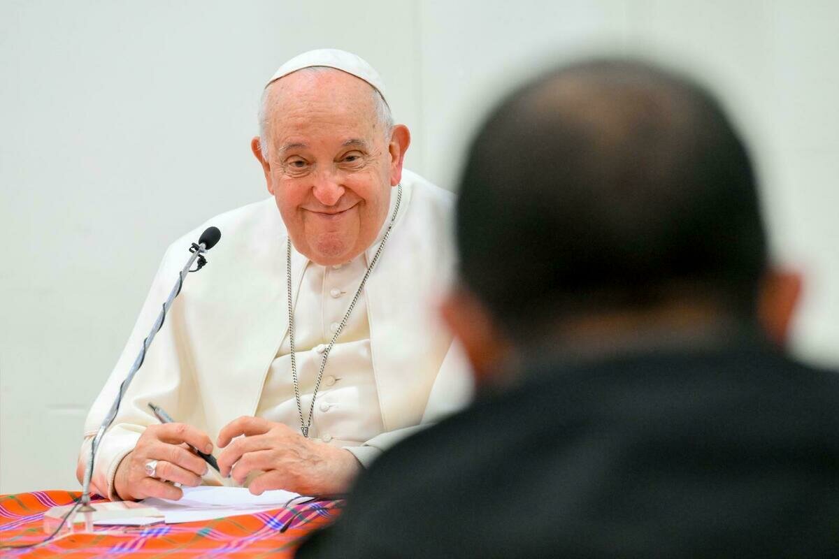 Pope Tells Rome Priests Blessings Dont Affect Sacrament Of Marriage Northwest Catholic Read 